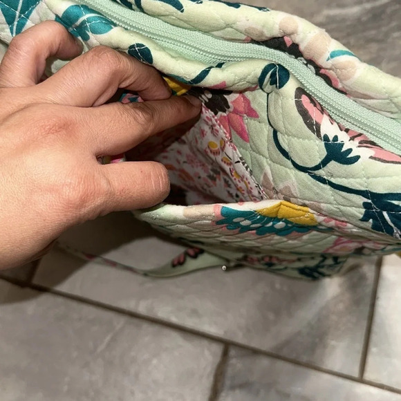 Vera Bradley Iconic Triple Zip Hipster Crossbody Mint Floral Pattern - Picture 9 of 15